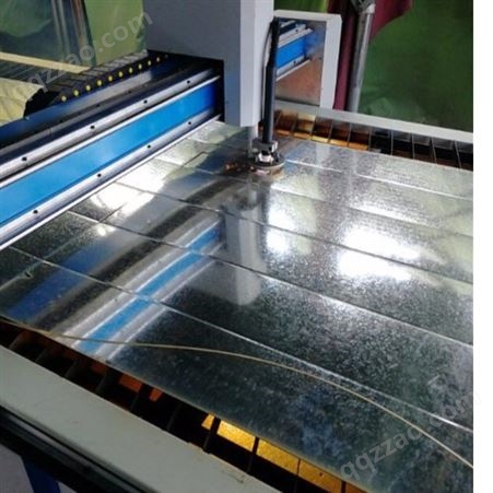 镀锌板台式切割机操作数控切割风管异形件