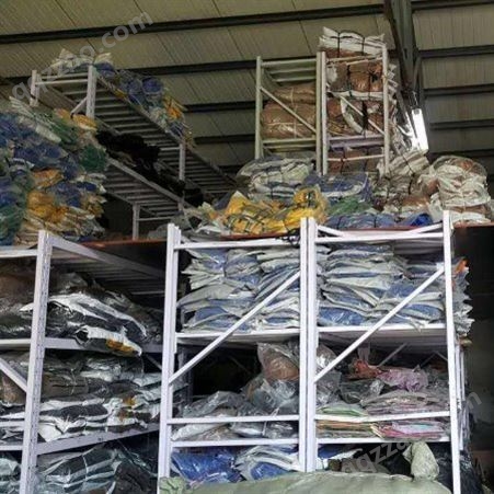 回收库存服装包包 外贸订单衣服 制衣碎布边料