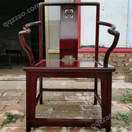 松江区红木家具回收，老红木椅收购-免费评估