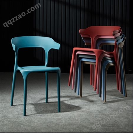椅子简约家用餐椅塑料牛角靠背椅凳子北欧现代书ins桌椅休闲桌椅